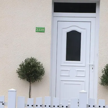 Holiday home Maison Normande Confortable Avec Jardin Et Wifi - Fr-1-497-261 La Ferte-Mace